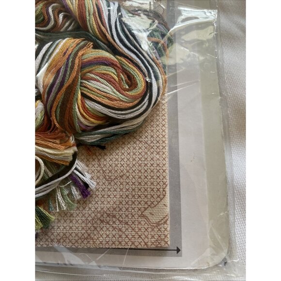 Dimensions Stamped Cross Stitch Kit "Floral Harmony" 14" X 11" With Printed Ivor - Picture 9 of 9